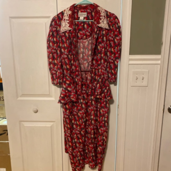 50s Vintage Red Floral Dress - Picture 1 of 3